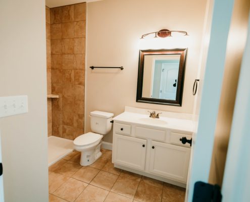 Eagle View Apartments and Townhomes bathroom detail